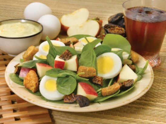 Spinach Salad with Apples and Eggs