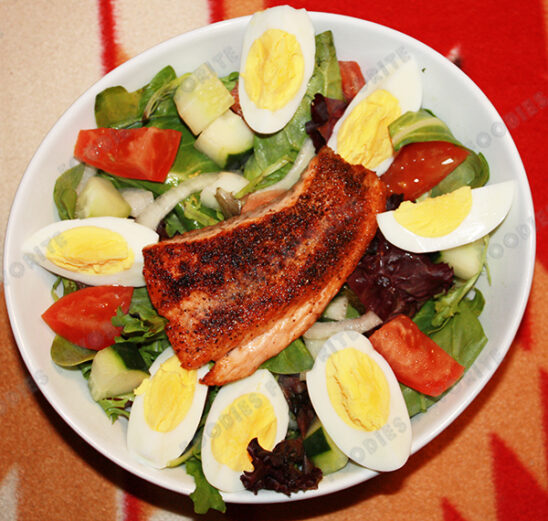 Seared Salmon Salad