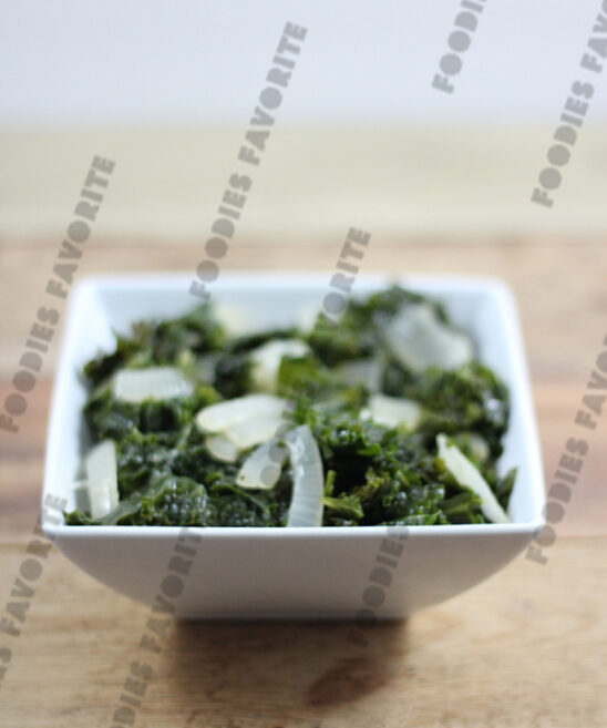 steamed kale with onion